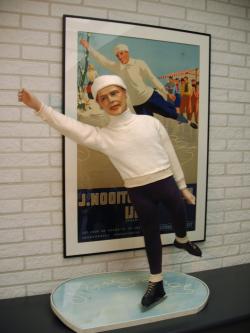 Etalage pop J. Nooitgedagt, IJlst